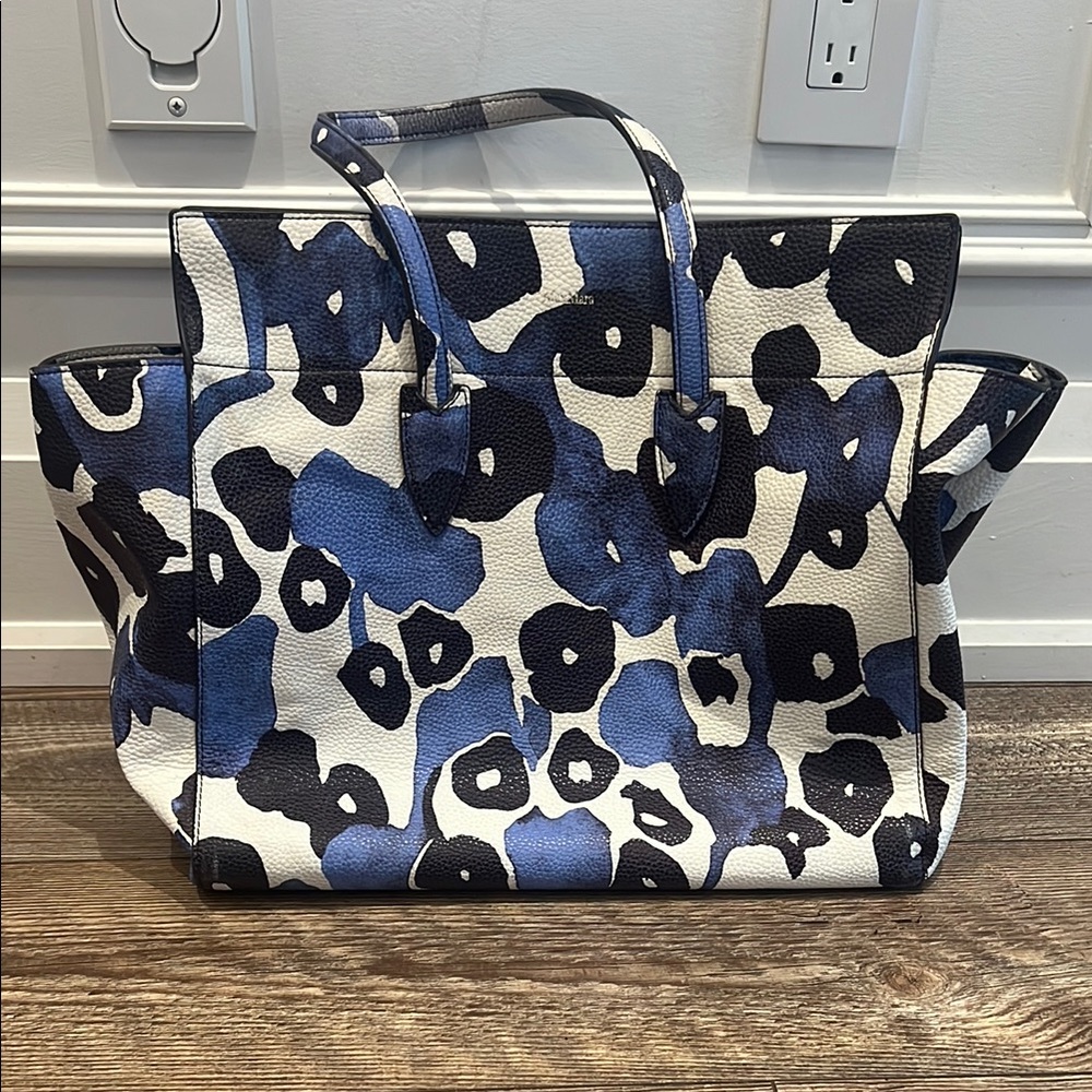 MaxMara Large Blue and White Patterned Leather Women's Bag - worn on the runway